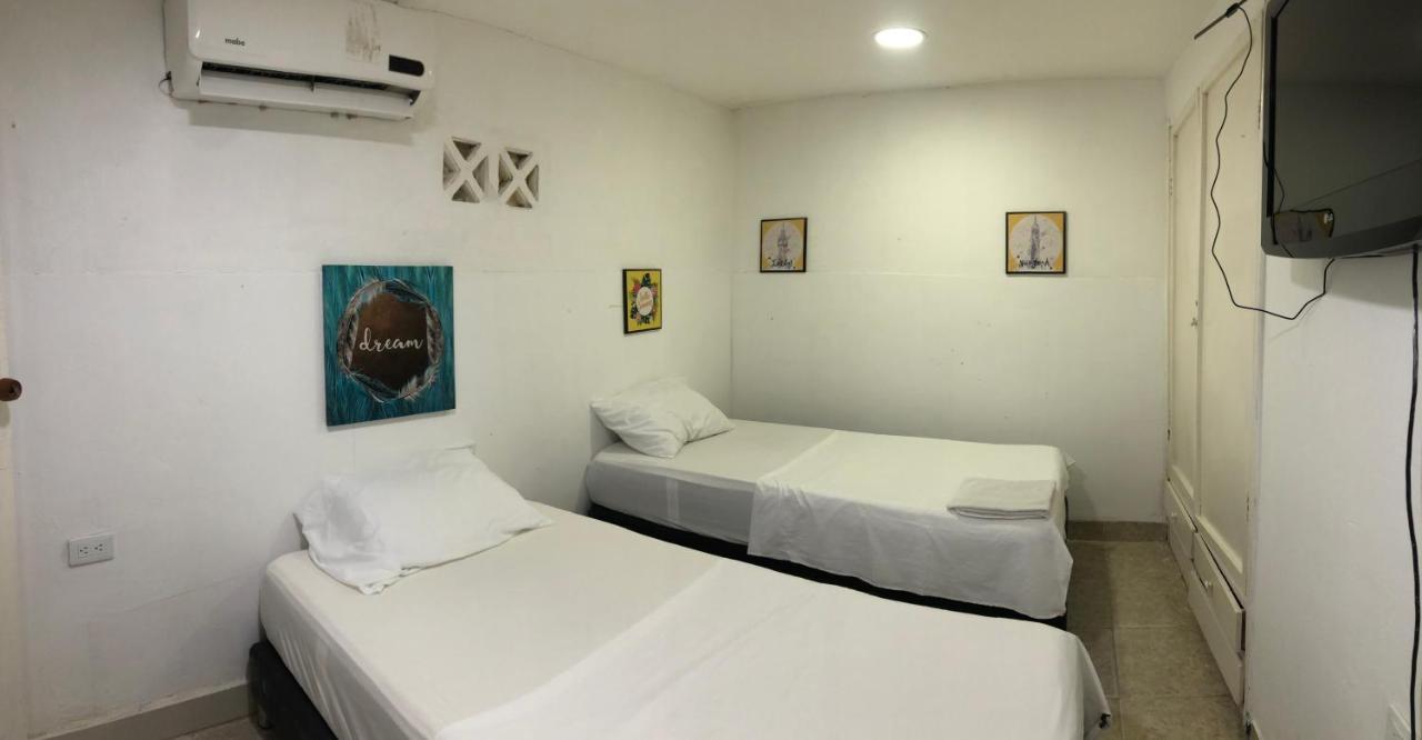 Martinica Hostel Картахена Экстерьер фото